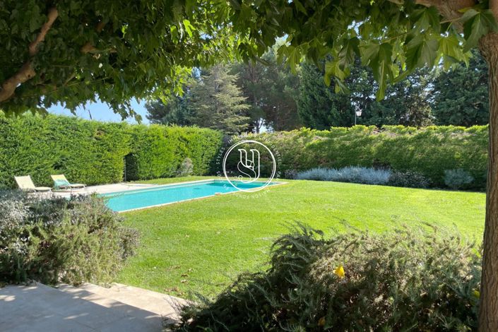 Image No.9-6 Bed House for sale