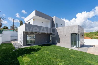 Maison de 4 chambres à vendre à Lagos