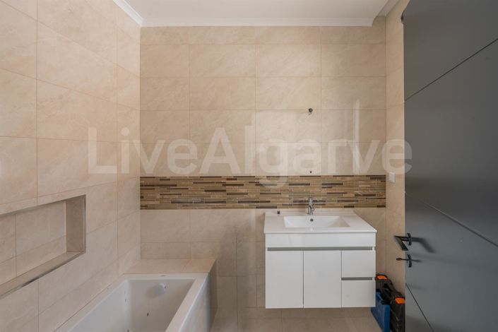 Image No.11-Maison de 4 chambres à vendre à Lagos