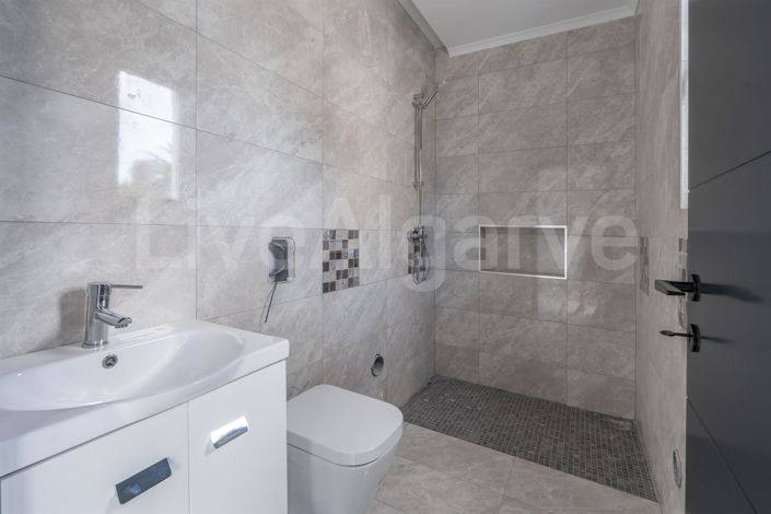 Image No.16-Maison de 4 chambres à vendre à Lagos