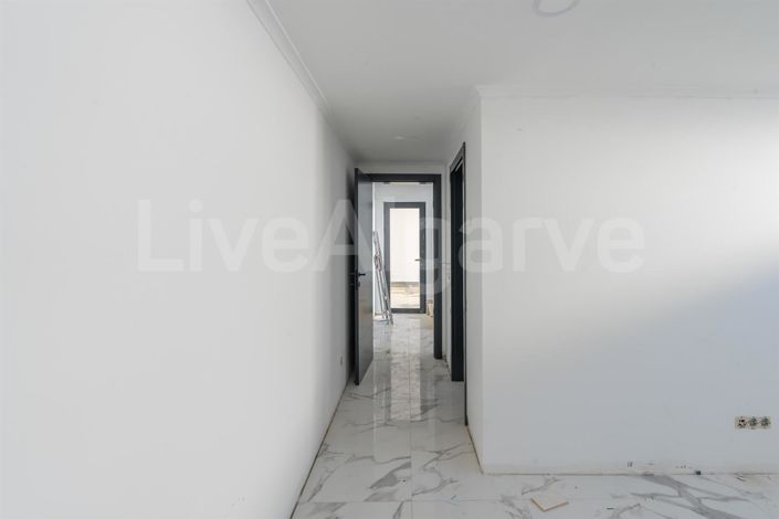 Image No.22-Maison de 4 chambres à vendre à Lagos