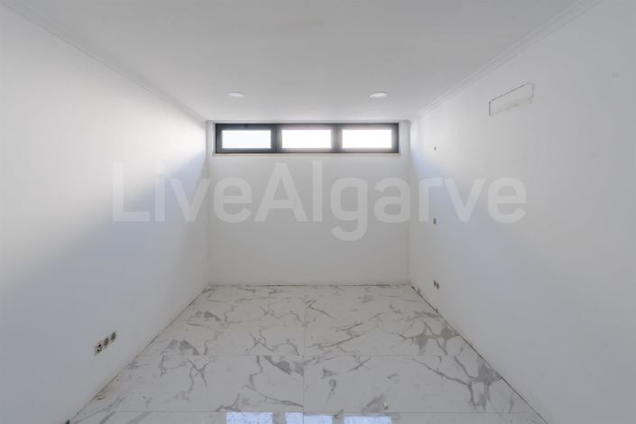 Image No.23-Maison de 4 chambres à vendre à Lagos