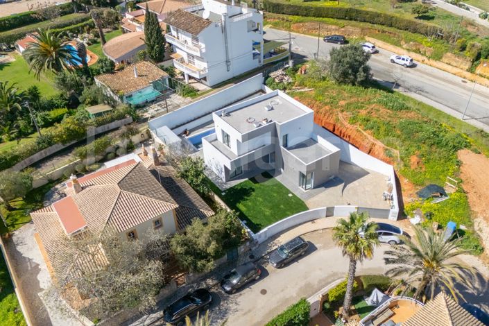 Image No.3-Maison de 4 chambres à vendre à Lagos