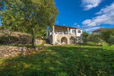 1 - Lablachère, Maison