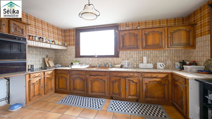 Image No.9-3 Bed House for sale