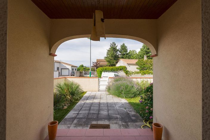 Image No.3-4 Bed House for sale