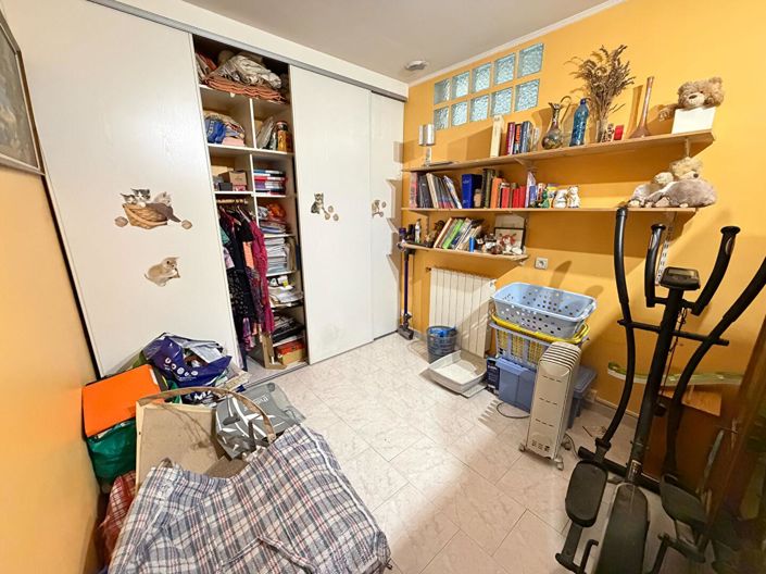 Image No.13-3 Bed House for sale