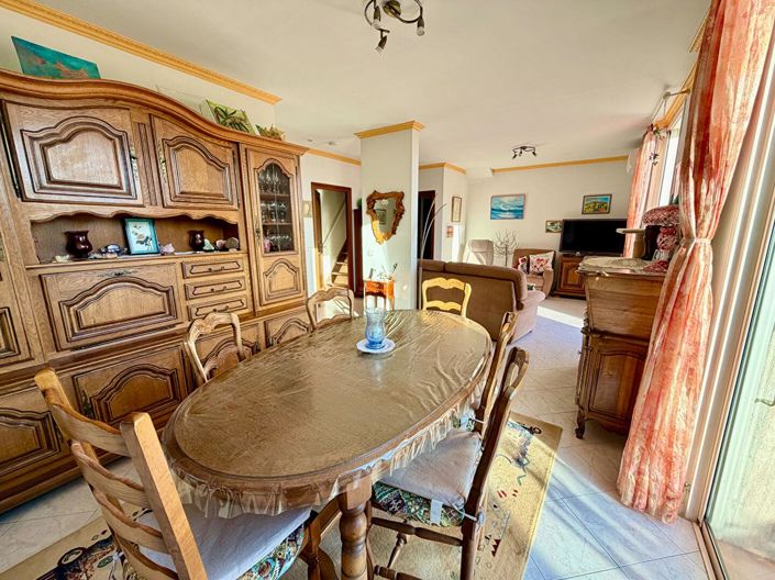 Image No.5-3 Bed House for sale