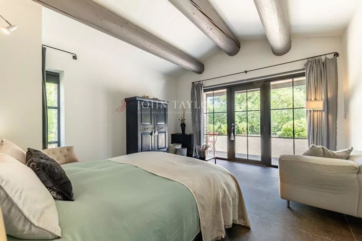 Image No.10-5 Bed House for sale