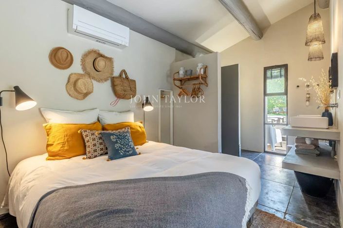 Image No.18-5 Bed House for sale