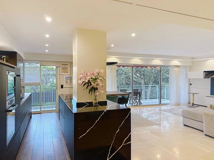 Image No.3-3 Bed Apartment for sale