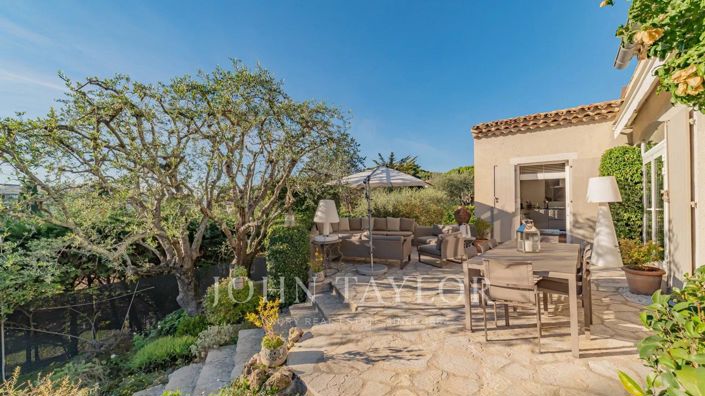 Image No.6-3 Bed House for sale