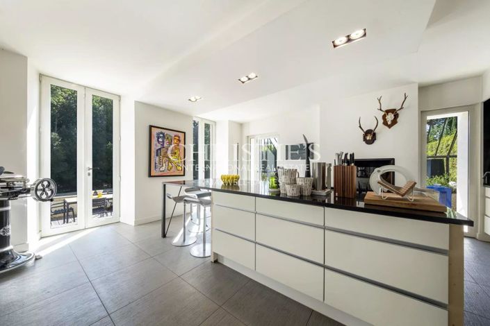 Image No.19-13 Bed House for sale