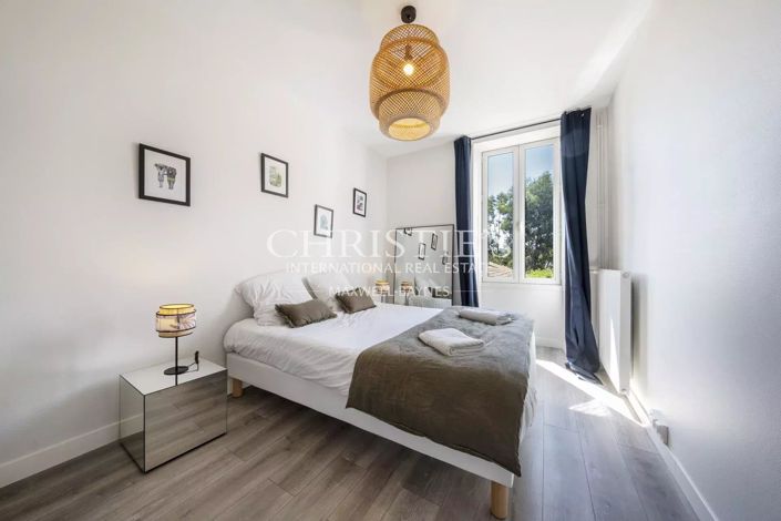 Image No.49-13 Bed House for sale