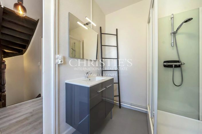 Image No.50-13 Bed House for sale