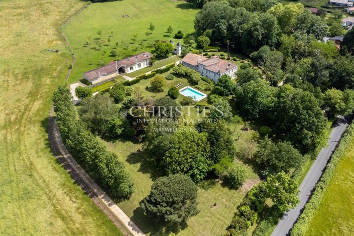 Image No.29-10 Bed House for sale