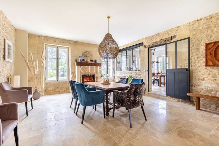 Image No.4-10 Bed House for sale