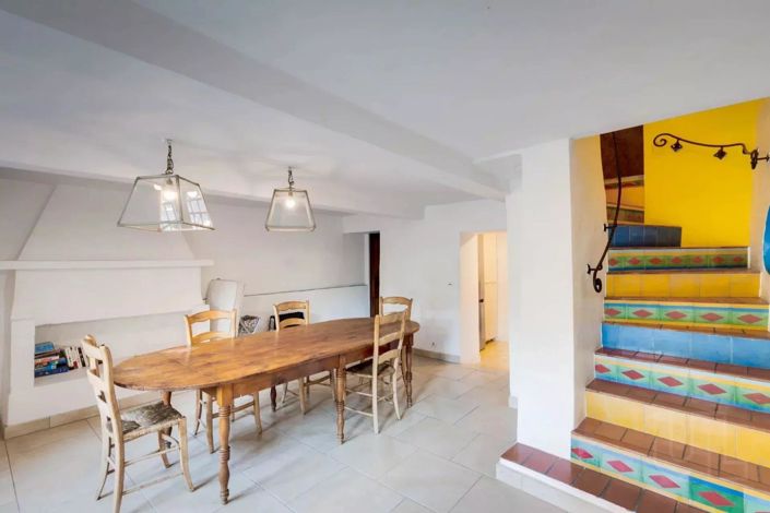 Image No.5-7 Bed House for sale