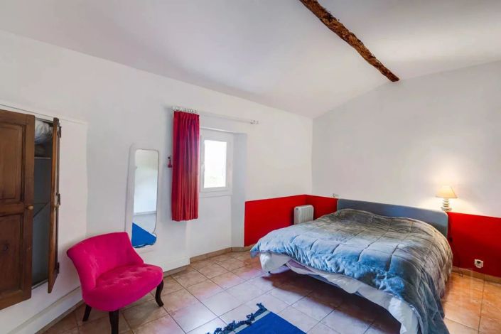 Image No.9-7 Bed House for sale