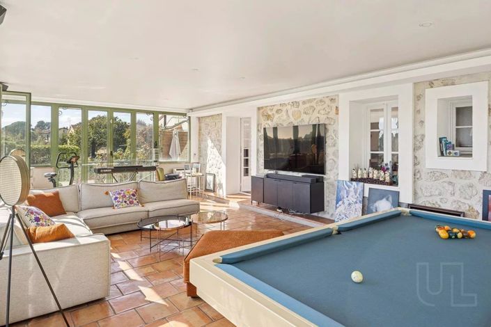 Image No.7-6 Bed House for sale