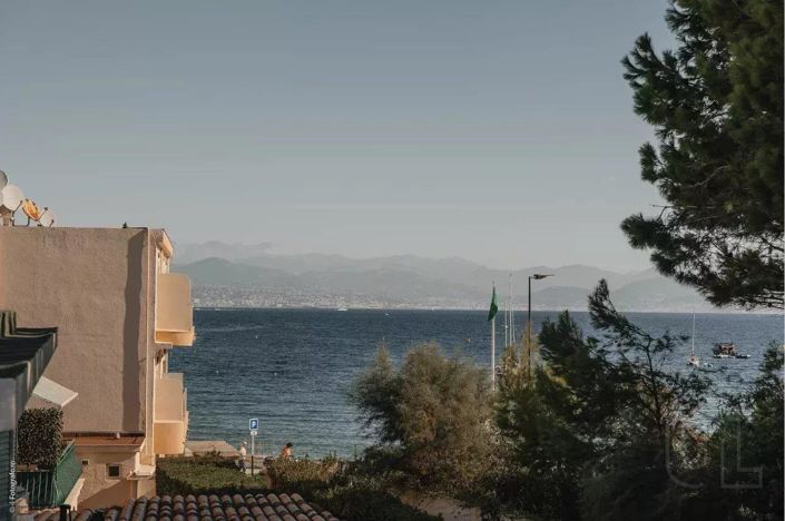 Image No.9-4 Bed House for sale