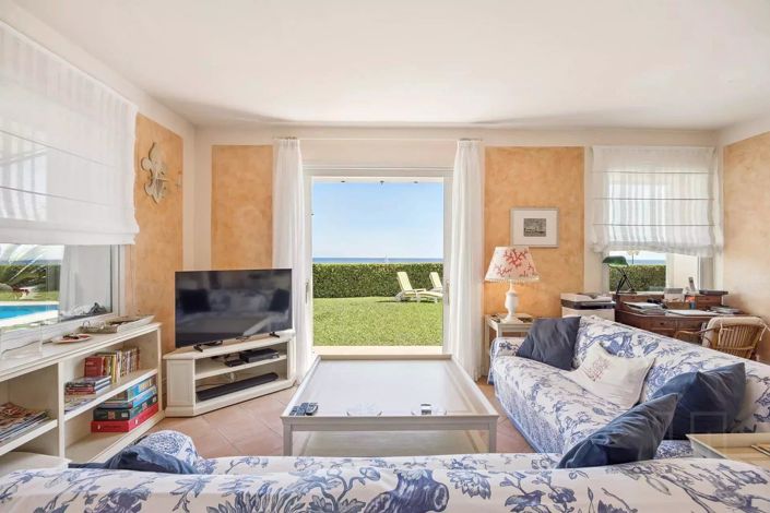 Image No.10-5 Bed House for sale