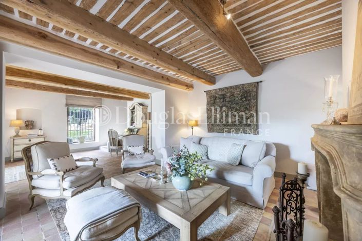 Image No.7-5 Bed House for sale