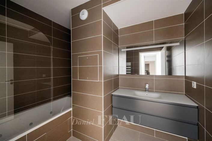 Image No.12-Appartement de 4 chambres à vendre à Paris