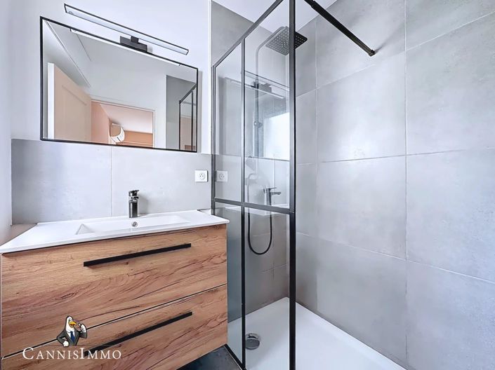 Image No.8-3 Bed Apartment for sale