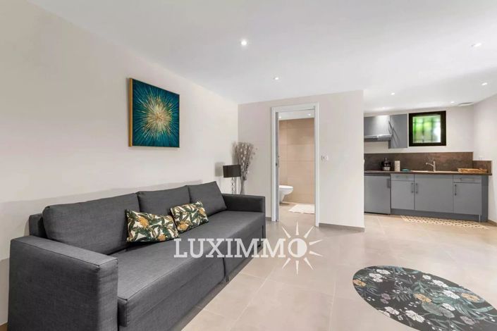 Image No.11-4 Bed House for sale