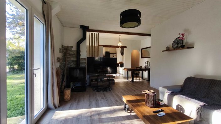 Image No.8-4 Bed House for sale