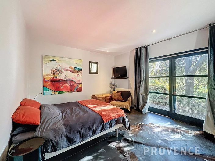 Image No.13-3 Bed House for sale