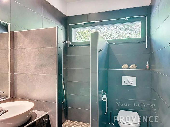 Image No.16-3 Bed House for sale