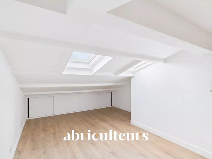 Image No.9-1 Bed Apartment for sale