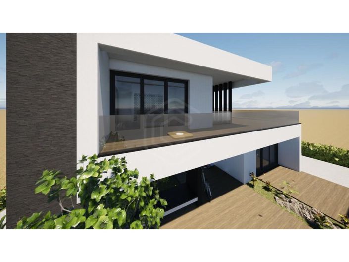 Image No.18-4 Bed House for sale