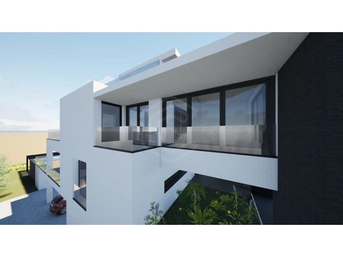 Image No.2-4 Bed House for sale