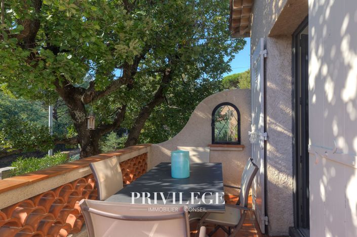 Image No.21-4 Bed House for sale