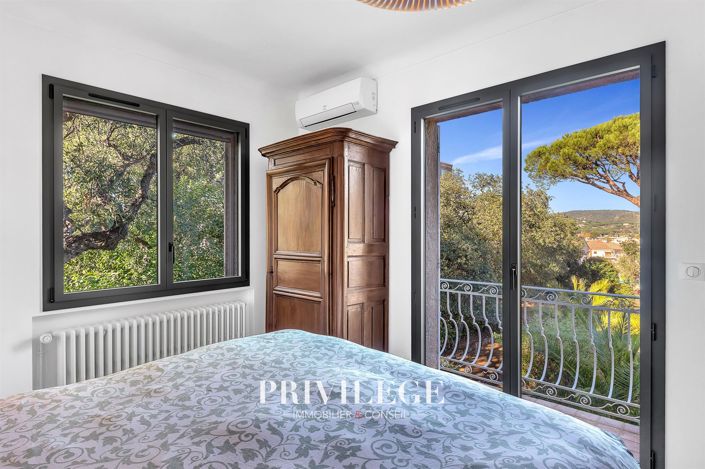 Image No.24-4 Bed House for sale