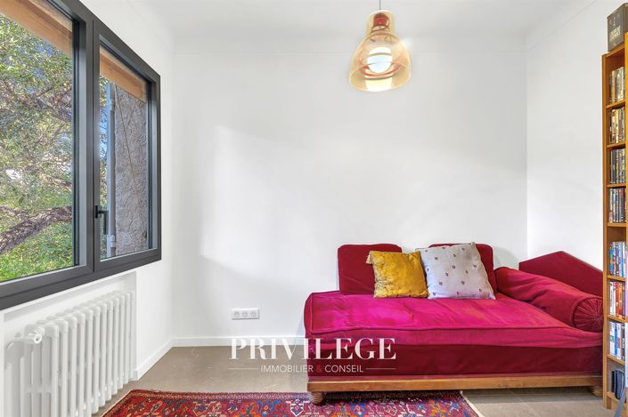 Image No.26-4 Bed House for sale