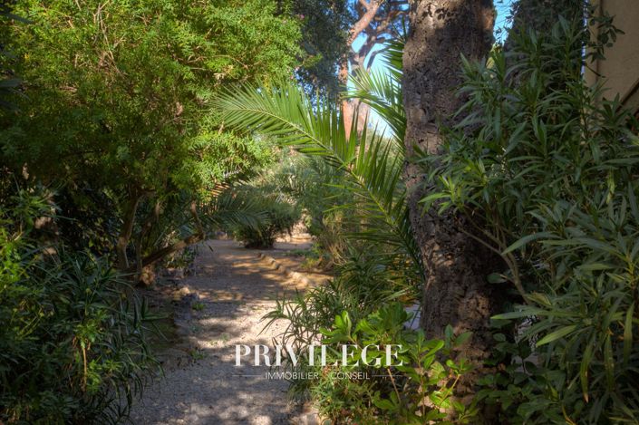 Image No.31-4 Bed House for sale