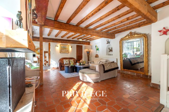 Image No.14-7 Bed House for sale