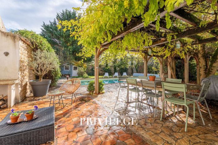 Image No.5-7 Bed House for sale