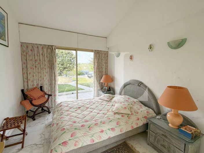 Image No.8-House for sale