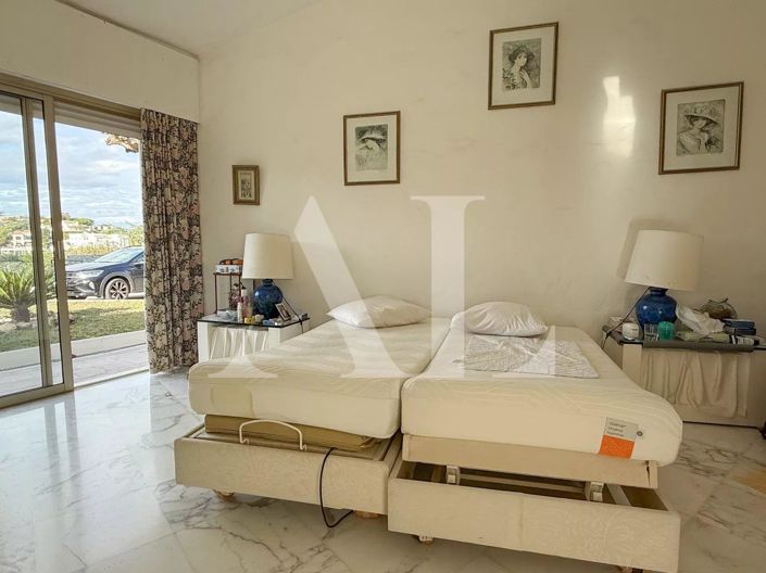 Image No.9-House for sale