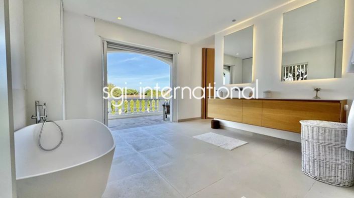 Image No.25-Maison de 5 chambres à vendre à Saint-Tropez