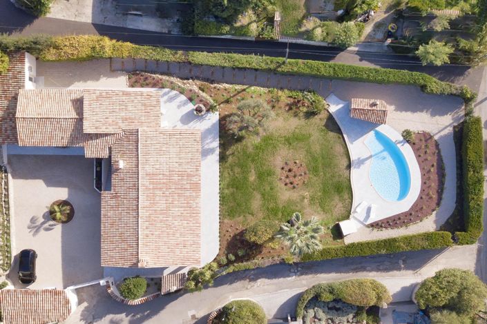 Image No.3-5 Bed House for sale