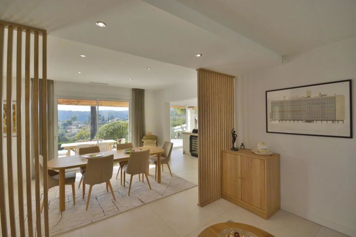 Image No.9-5 Bed House for sale