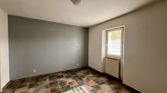 Image No.12-3 Bed House for sale