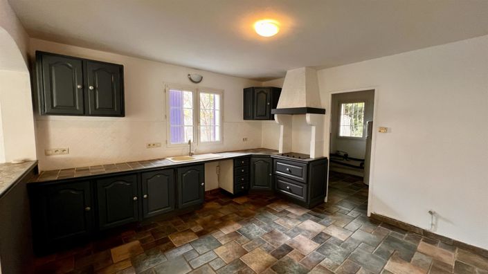 Image No.9-3 Bed House for sale