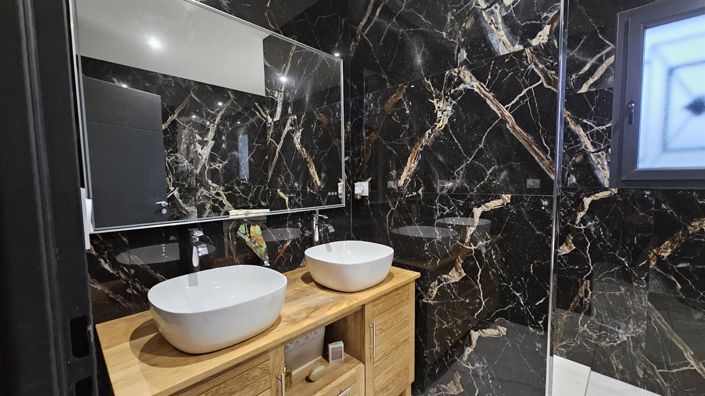 Image No.12-3 Bed House for sale